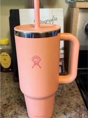 Hydro Flask Coral Pink 40oz Insulated Handle Tumbler
